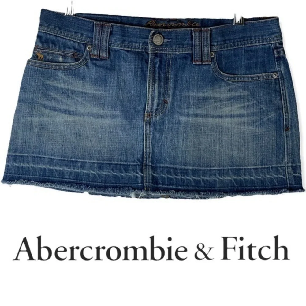 Abercrombie & Fitch 100% Cotton Denim Medium Wash Mini Skirt